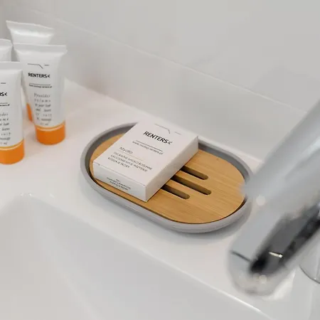 Kamienna Krzyki With Free Garage By Renters Apartment