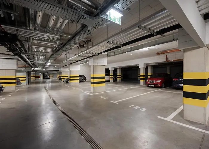 Kamienna Krzyki With Free Garage By Renters Apartamento *