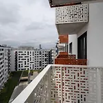 아파트 Kamienna Krzyki With Free Garage By Renters 브로츠와프