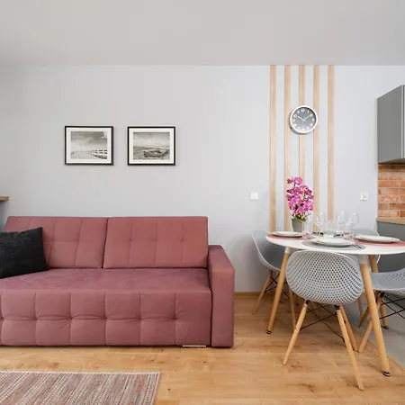 Kamienna Krzyki With Free Garage By Renters דירה *