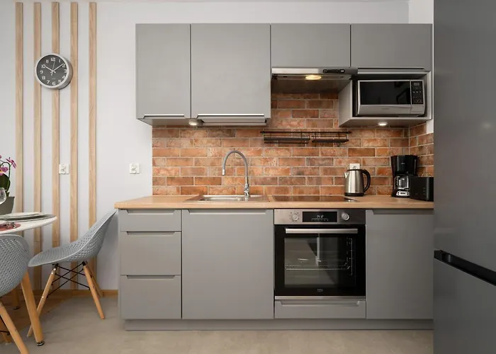 Kamienna Krzyki With Free Garage By Renters * Wrocław