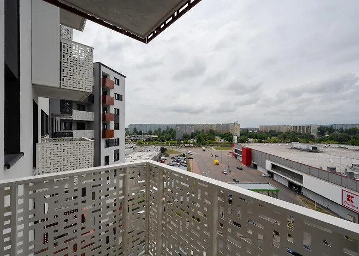 Apartment Kamienna Krzyki With Free Garage By Renters *