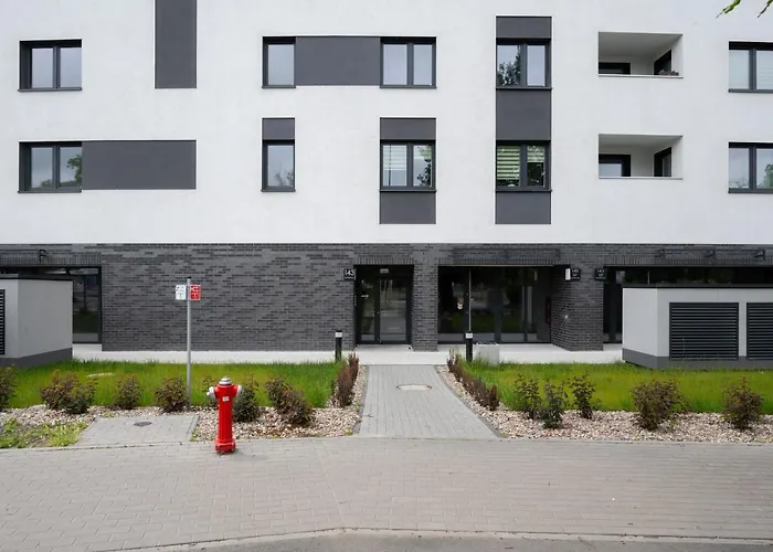 Kamienna Krzyki With Free Garage By Renters Lägenhet Wrocław