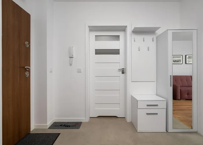 Apartment Kamienna Krzyki With Free Garage By Renters *